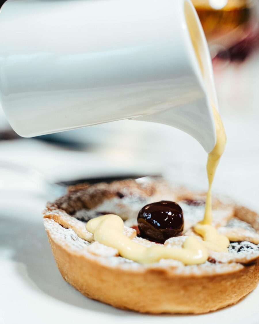 Crostata di visciole e crema all’inglese